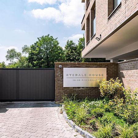 Apartment 207 @ Ryedale House ヨーク エクステリア 写真